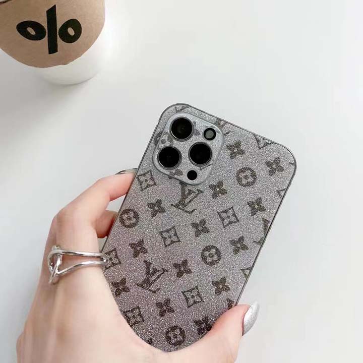 chanel アイフォン15 スマホケース 