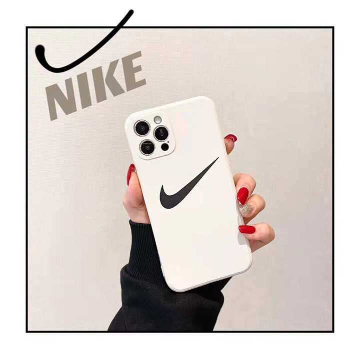 nike アイホン14 pro カバー